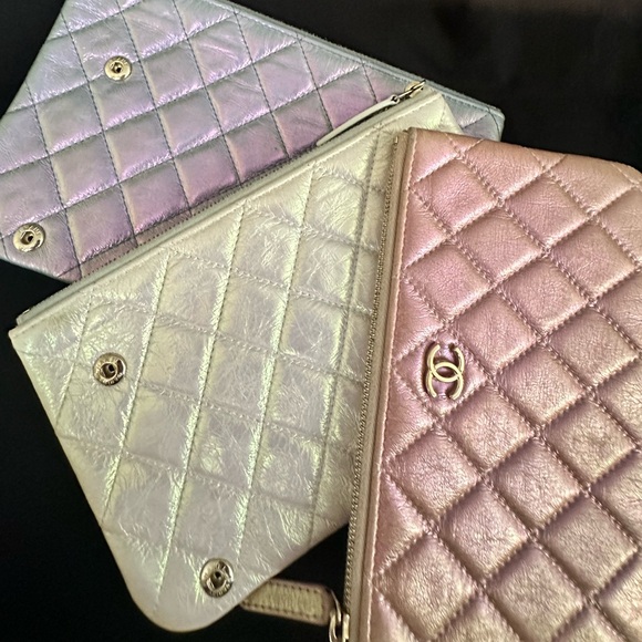 AMAZING π Chanel 3 Piece Detachable Metallic O case - Picture 3 of 16